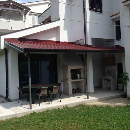 アパート Materada Donato